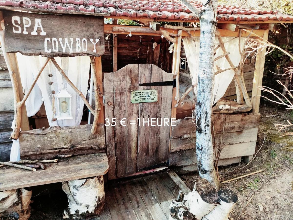 La Cabane Des Trappeurs Crépy-en-Valois Exterior foto